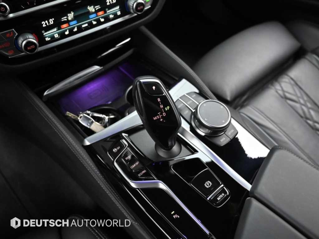 BMW 5시리즈 5시리즈 (G30) 530i M 스포츠 이미지 10