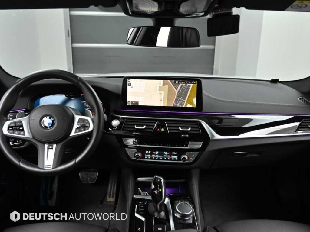 BMW 5시리즈 5시리즈 (G30) 530i M 스포츠 이미지 8
