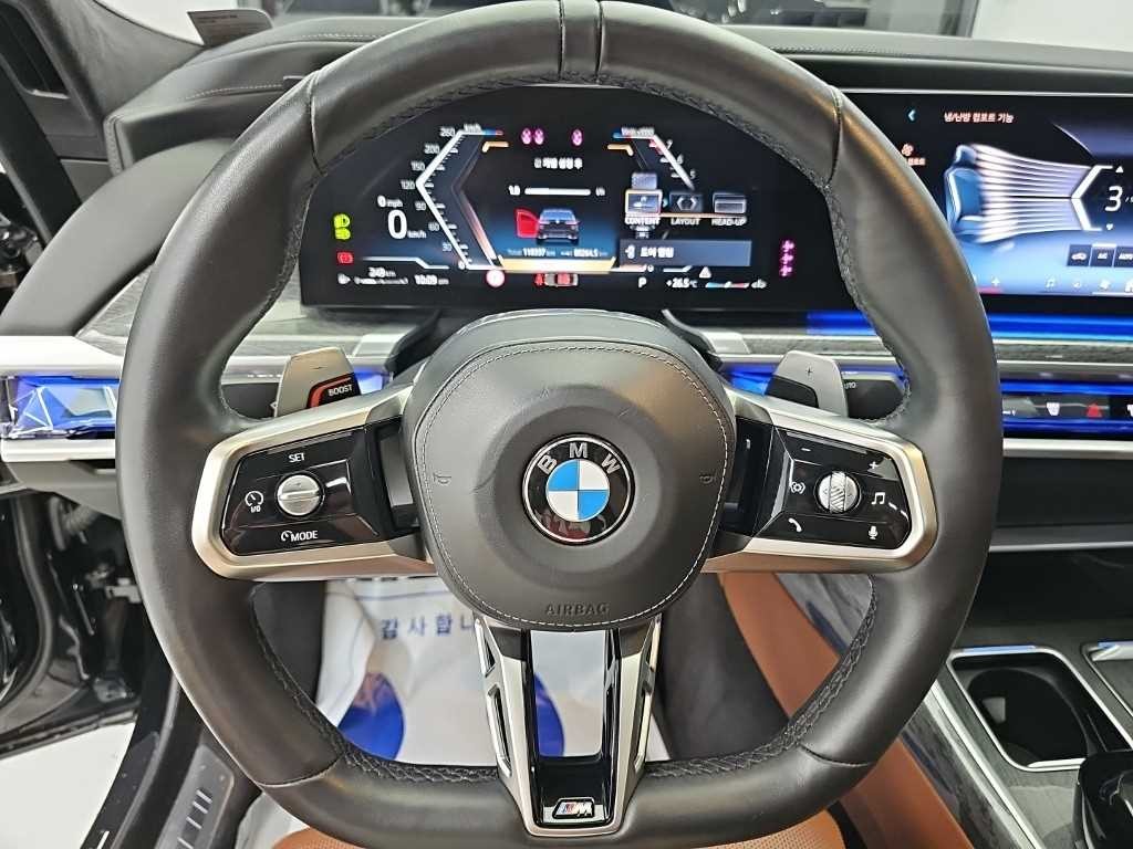 BMW 7시리즈 7시리즈 (G70) 740i sDrive M 스포츠 이미지 9