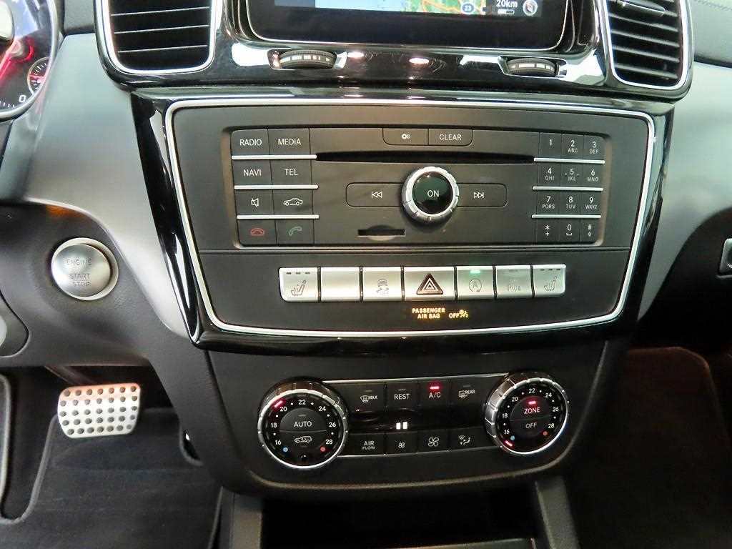 벤츠 GLE 클래스 GLE 클래스 W166 GLE 350 d 4MATIC 쿠페 이미지 11