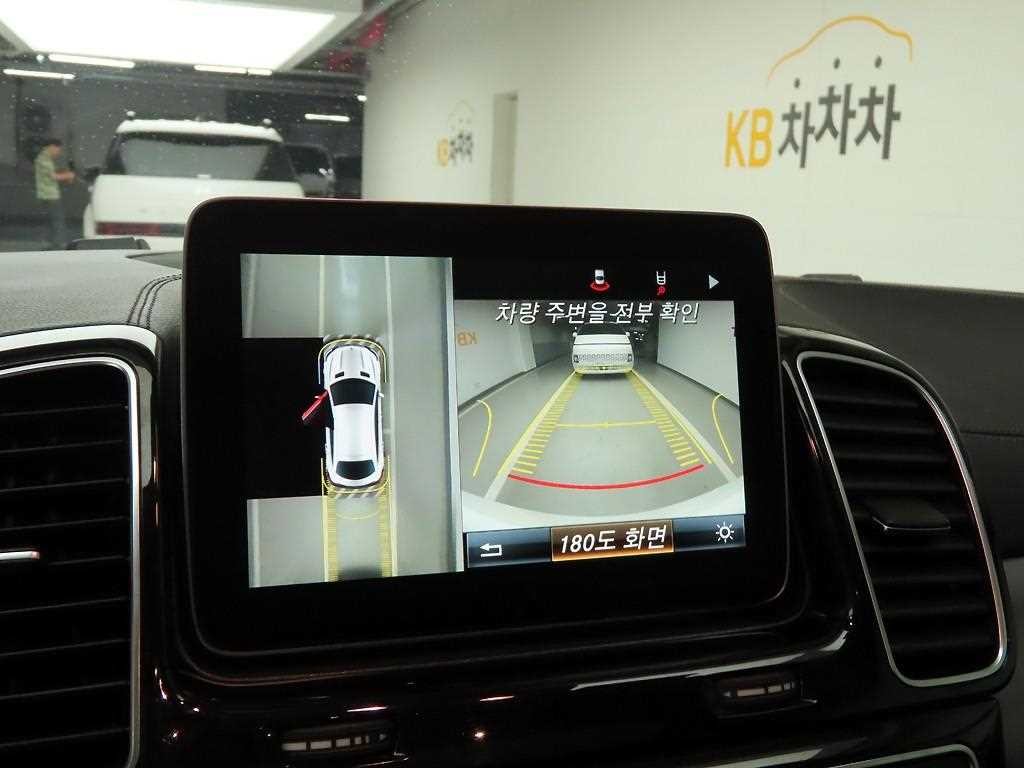 벤츠 GLE 클래스 GLE 클래스 W166 GLE 350 d 4MATIC 쿠페 이미지 15