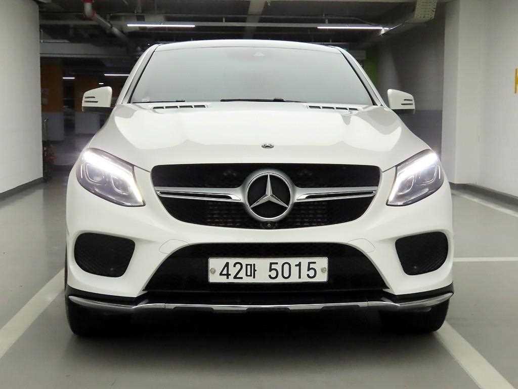 벤츠 GLE 클래스 GLE 클래스 W166 GLE 350 d 4MATIC 쿠페 이미지 3