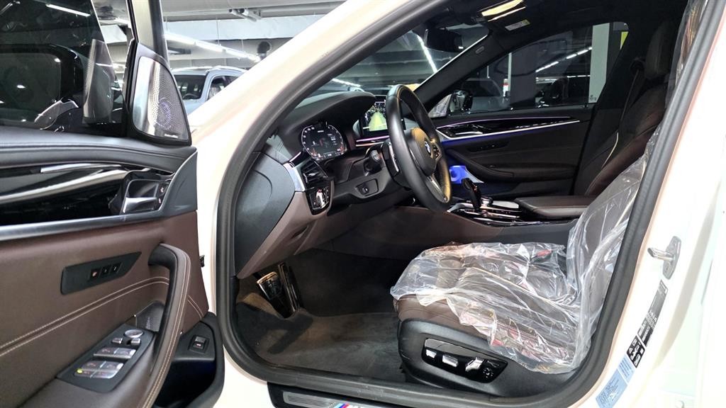 BMW 5시리즈 5시리즈 (G30) M550i xDrive 이미지 13