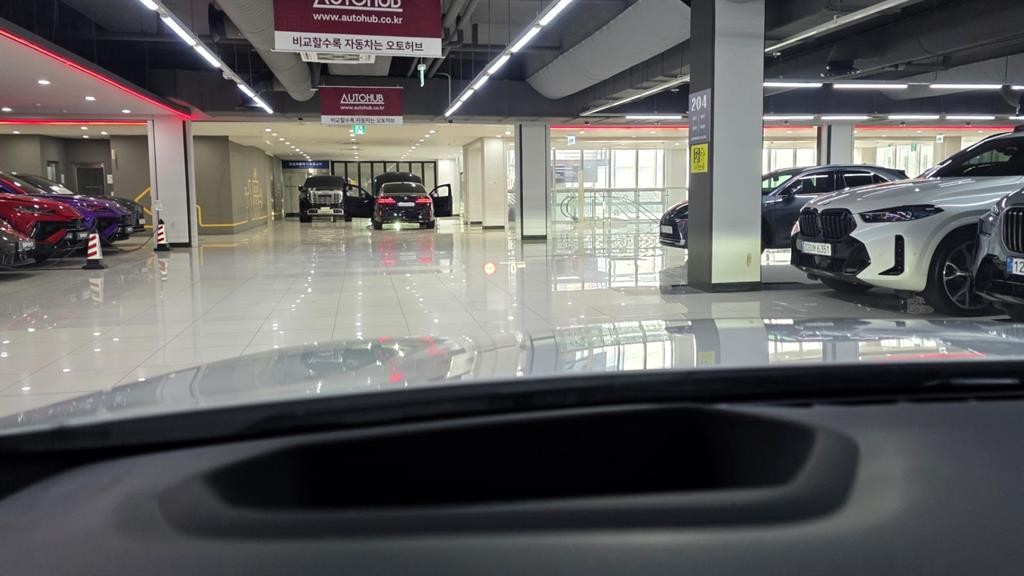 BMW 5시리즈 5시리즈 (G30) M550i xDrive 이미지 9