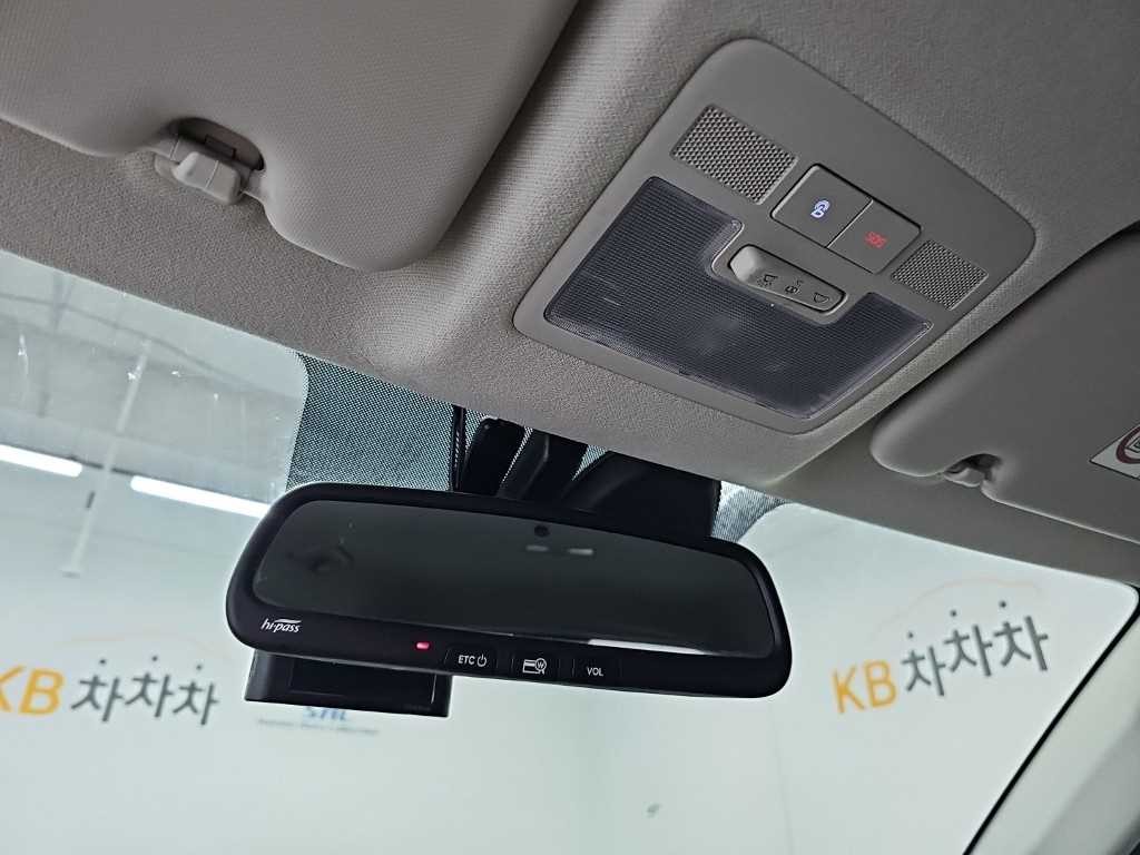 현대 베뉴 1.6 모던 이미지 15