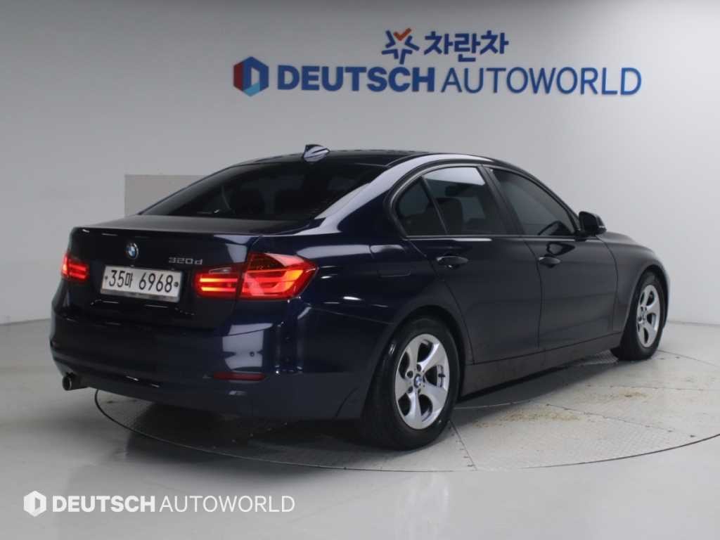 BMW 3시리즈 3시리즈 (F30) 320d ED에디션 이미지 4