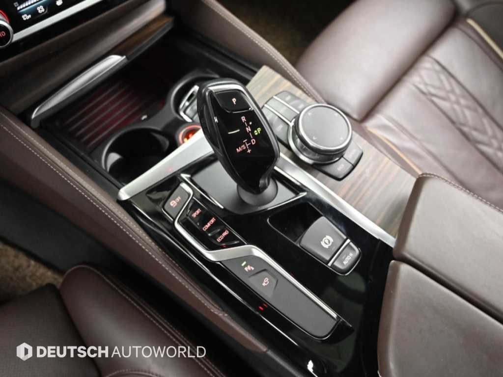 BMW 5시리즈 5시리즈 (G30) 530i M 스포츠 플러스 이미지 11