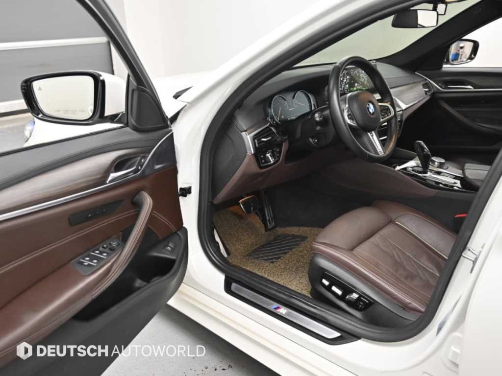 BMW 5시리즈 5시리즈 (G30) 530i M 스포츠 플러스 이미지 13