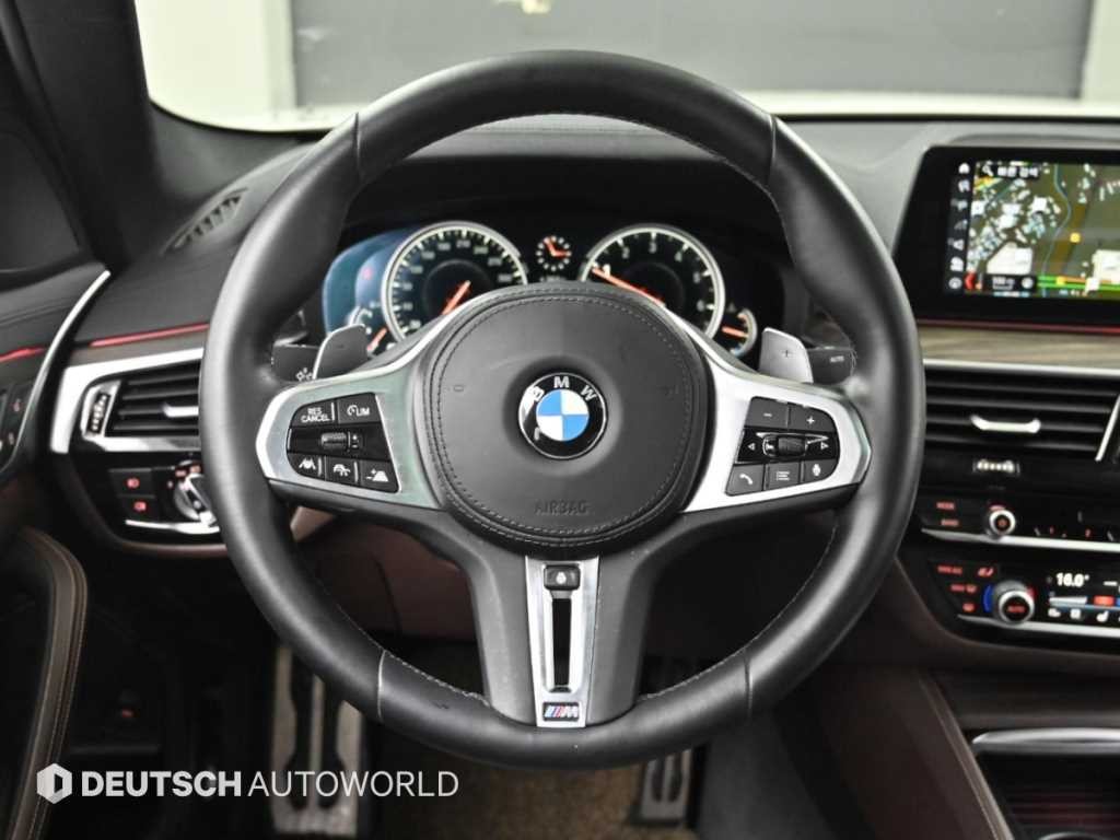 BMW 5시리즈 5시리즈 (G30) 530i M 스포츠 플러스 이미지 15