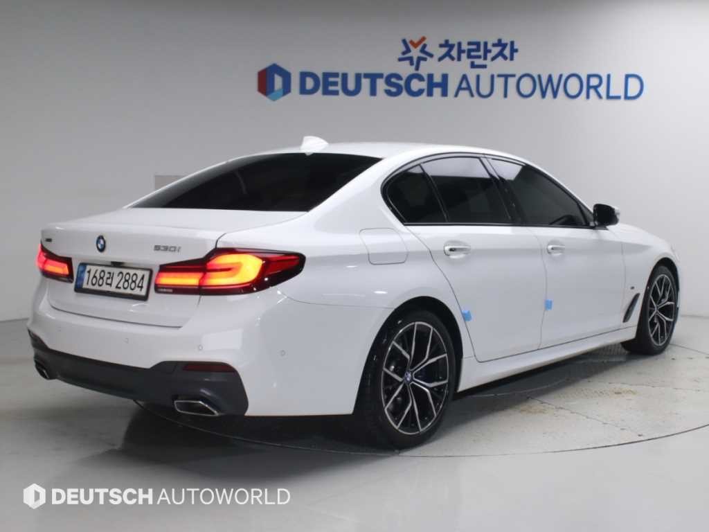BMW 5시리즈 5시리즈 (G30) 530i M 스포츠 플러스 이미지 4