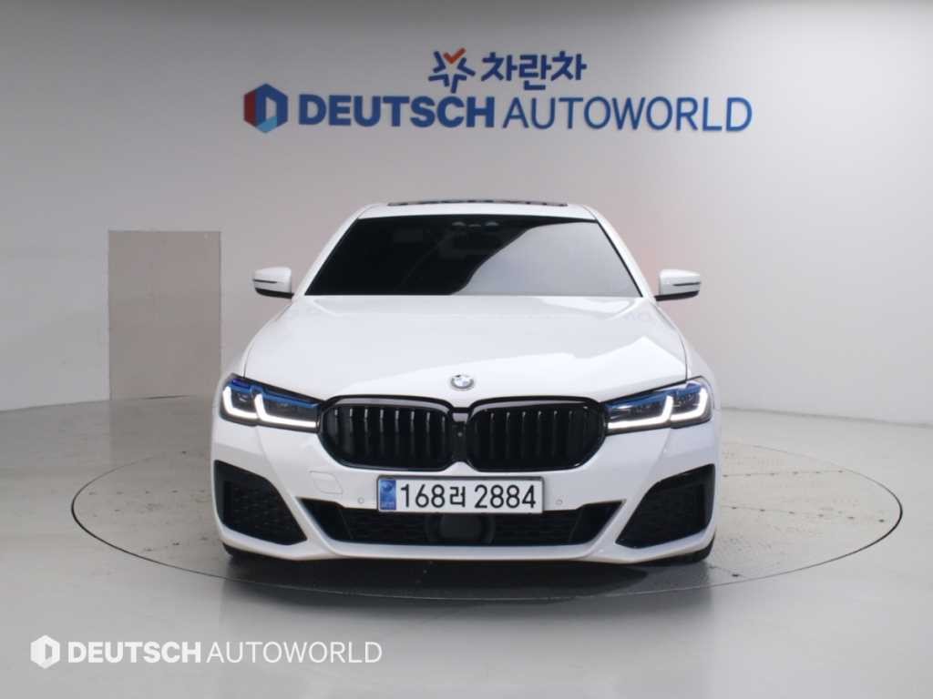 BMW 5시리즈 5시리즈 (G30) 530i M 스포츠 플러스 이미지 5