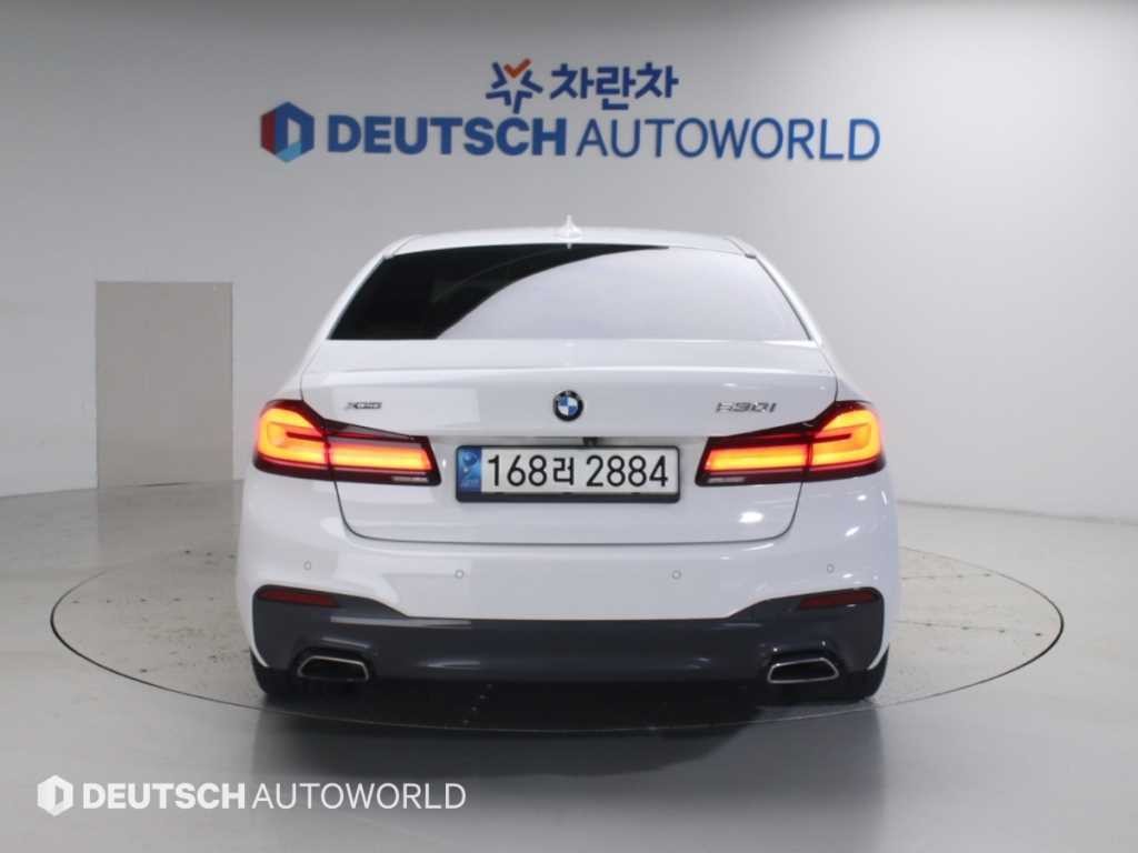 BMW 5시리즈 5시리즈 (G30) 530i M 스포츠 플러스 이미지 6