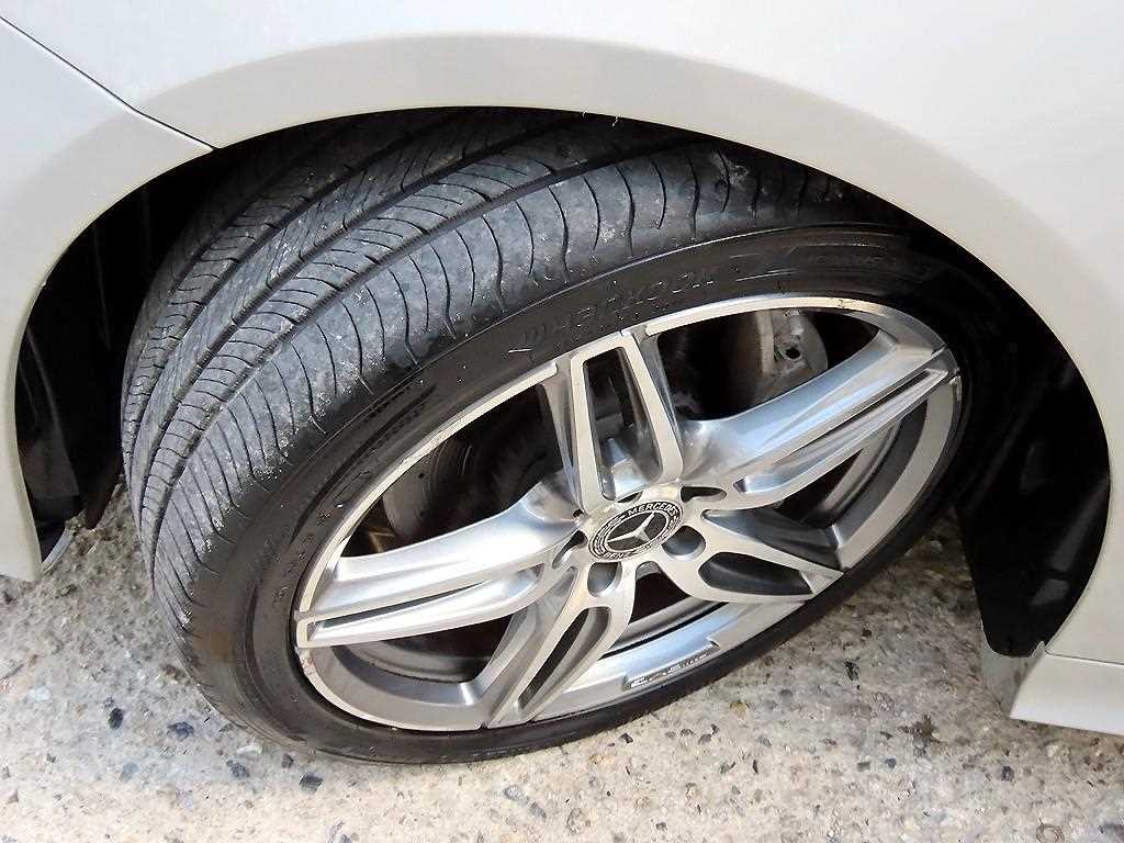 벤츠 E 클래스 E-클래스 W213 E220d 카브리올레 이미지 20