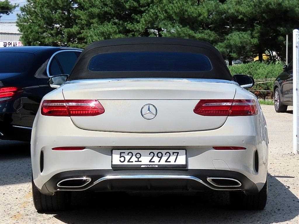벤츠 E 클래스 E-클래스 W213 E220d 카브리올레 이미지 4
