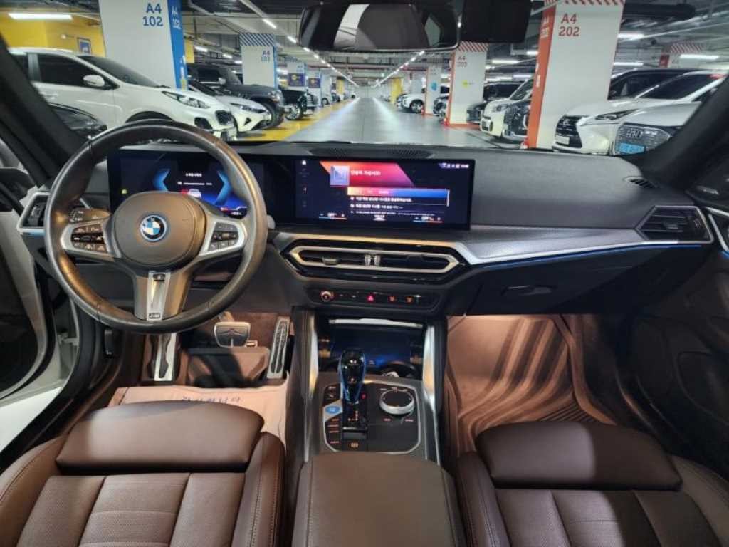 BMW i4 eDrive 40 M 스포츠 프로 이미지 8