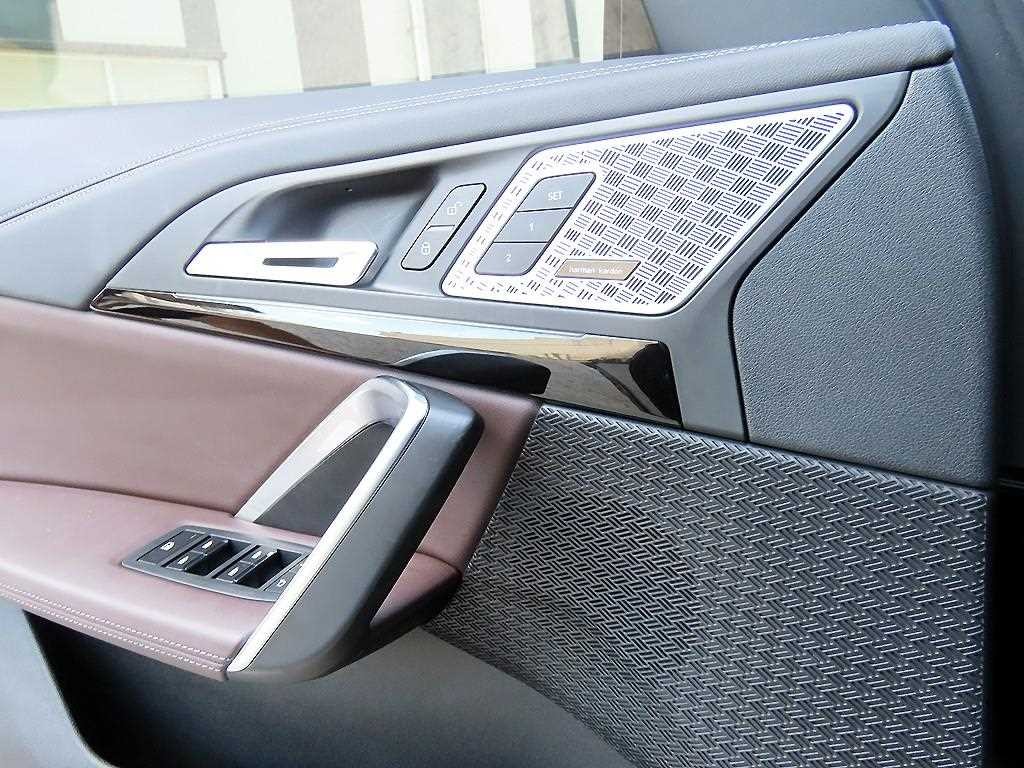 BMW X1 X1 (U11) xDrive 20i M 스포츠 이미지 12