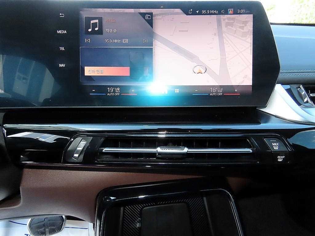 BMW X1 X1 (U11) xDrive 20i M 스포츠 이미지 13