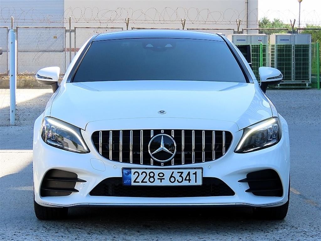 벤츠 C 클래스 C클래스 W206 C200 쿠페 이미지 1