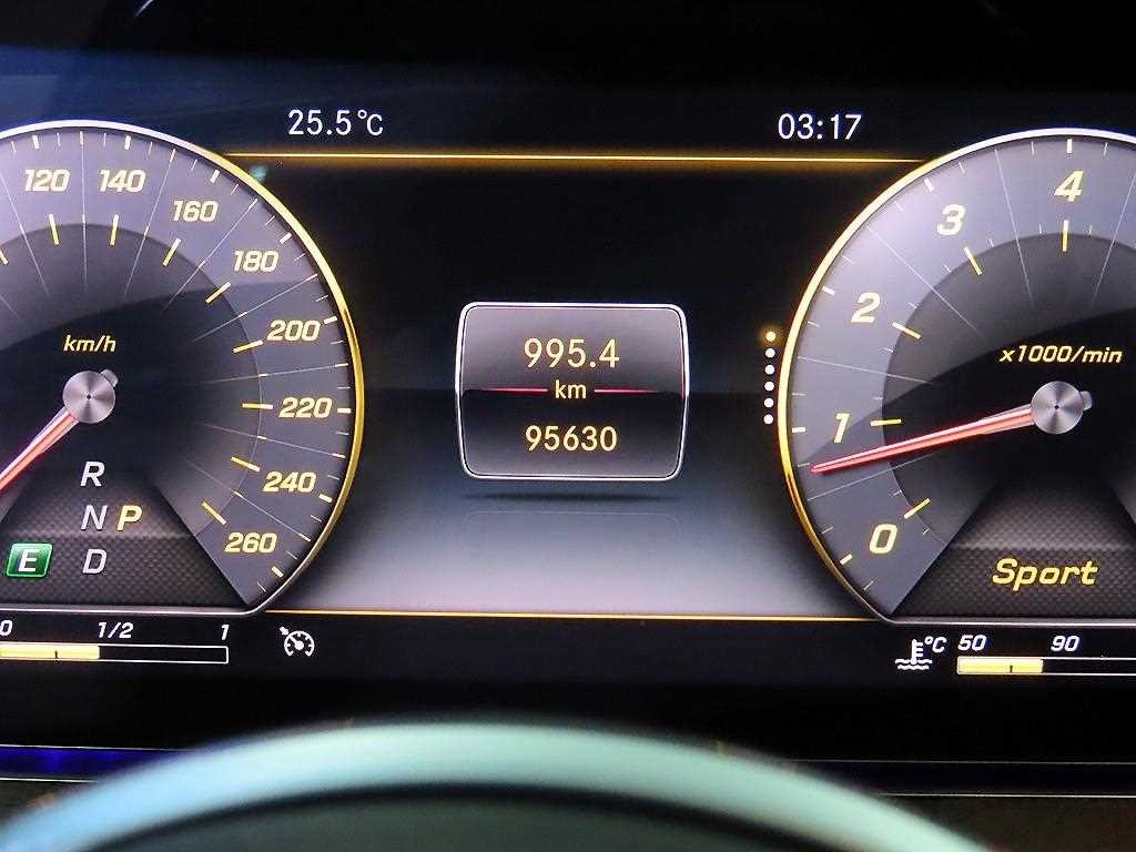 벤츠 E 클래스 E-클래스 W213 E300 4MATIC 익스클루시브 이미지 9