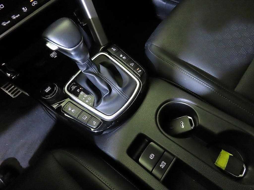 기아 셀토스 가솔린 1.6 터보 4WD 노블레스 이미지 12