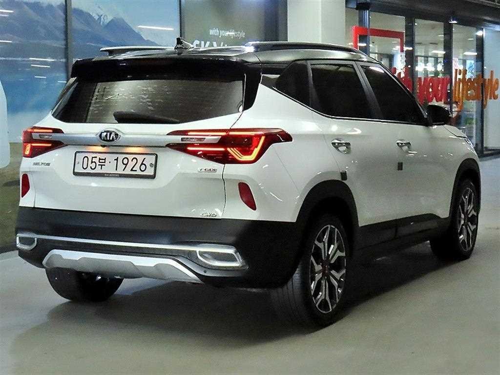 기아 셀토스 가솔린 1.6 터보 4WD 노블레스 이미지 4