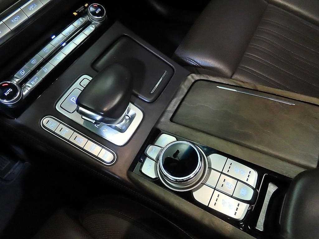 제네시스 G90 3.3 T AWD 프리미엄 럭셔리 이미지 12
