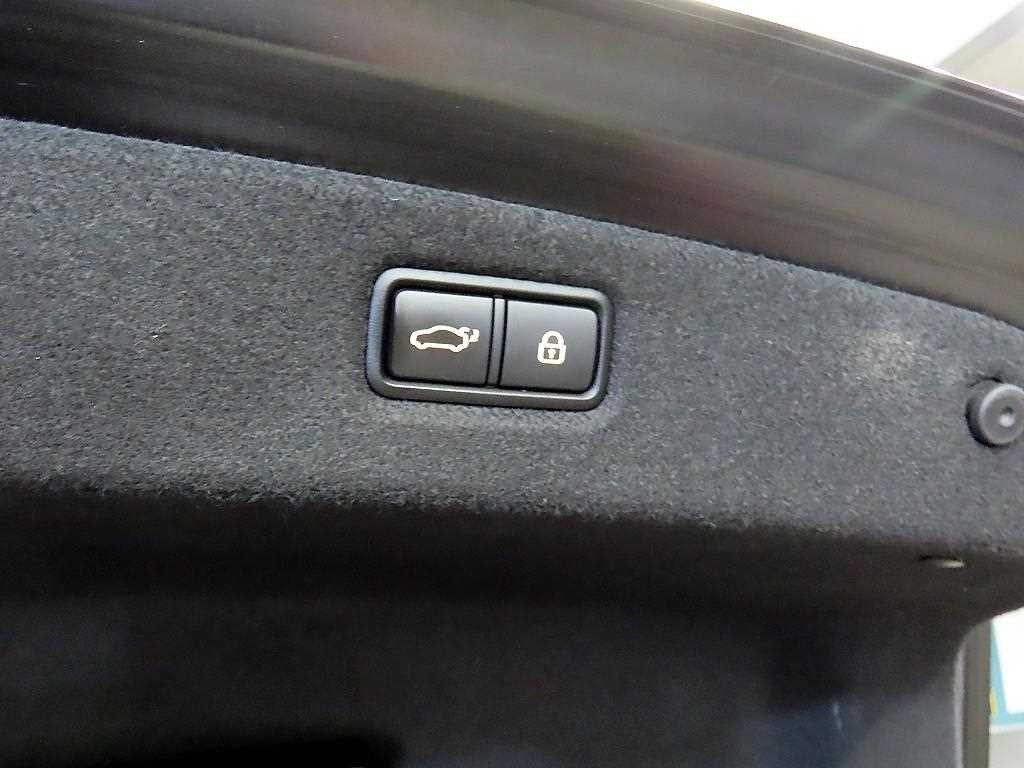제네시스 G90 3.3 T AWD 프리미엄 럭셔리 이미지 16