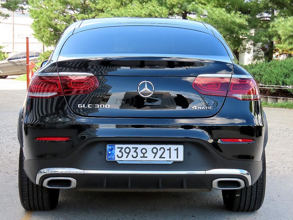 벤츠 GLC 클래스 GLC클래스 X253 GLC 300 4MATIC 프리미엄 쿠페 이미지 4