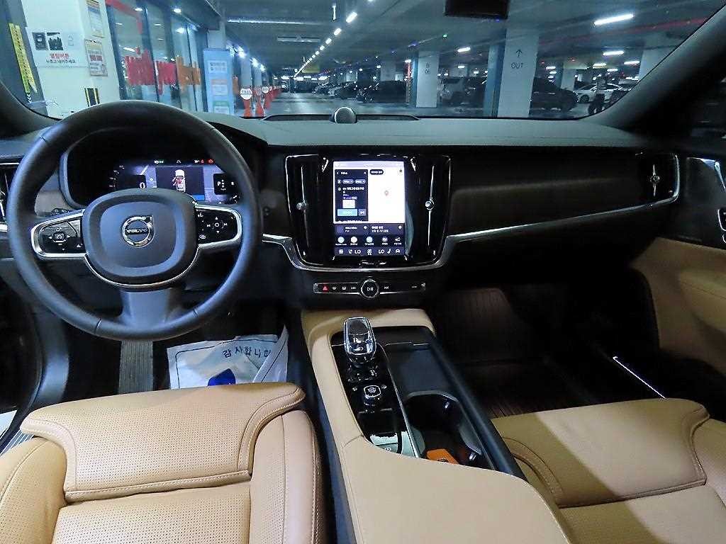 볼보 V90 V90 크로스컨트리 B6 AWD PRO 이미지 10