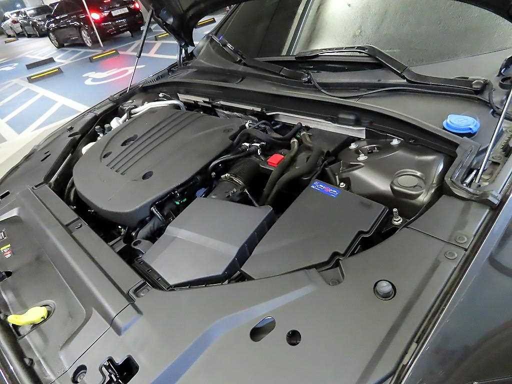 볼보 V90 V90 크로스컨트리 B6 AWD PRO 이미지 19