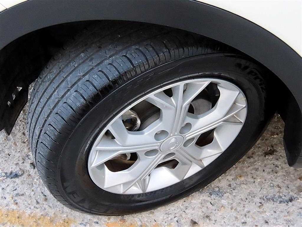KG모빌리티(쌍용) 티볼리 더 뉴 티볼리 2WD 가솔린 1.6 V1 이미지 19