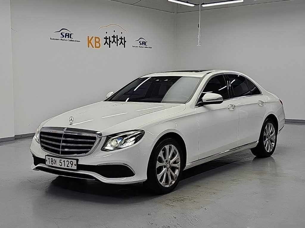 벤츠 E 클래스 E-클래스 W213 E220d 익스클루시브 이미지 1