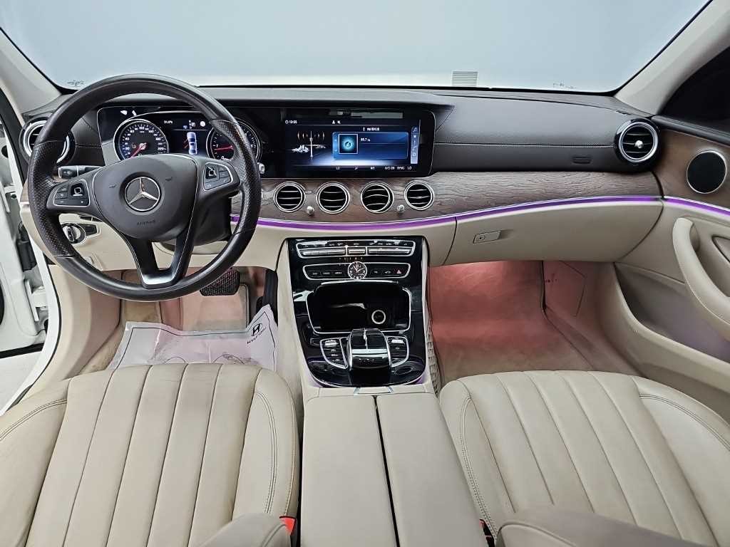벤츠 E 클래스 E-클래스 W213 E220d 익스클루시브 이미지 7
