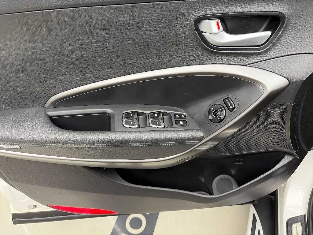 현대 맥스크루즈 더뉴맥스크루즈 E-VGT R2.2 2WD 익스클루시브 이미지 18