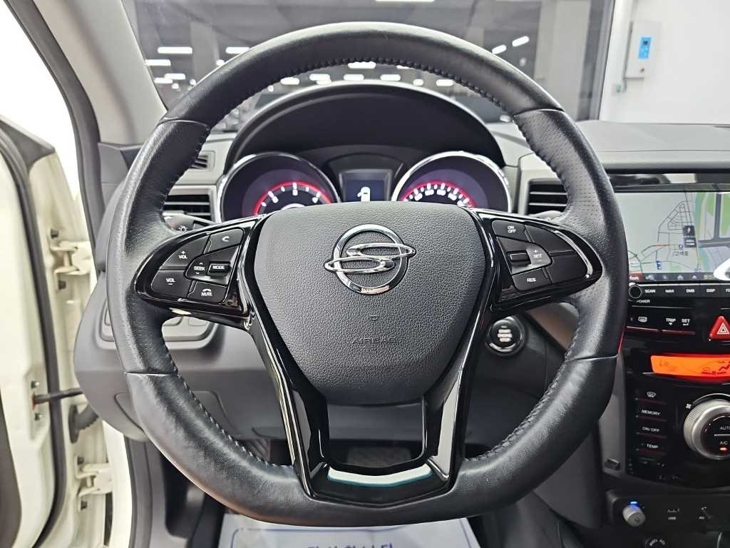 KG모빌리티(쌍용) 티볼리 디젤 4WD 1.6 TX 이미지 9