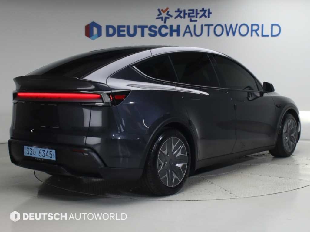 테슬라 모델 Y L 이미지 2