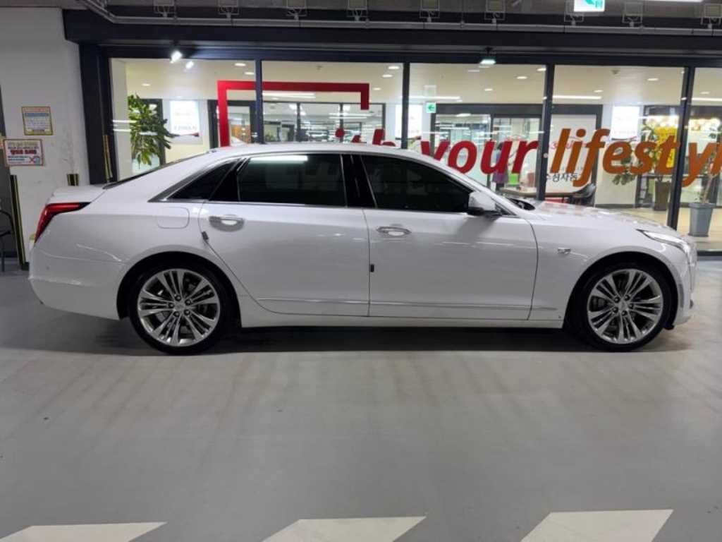 캐딜락 CT6 3.6 플래티넘 AWD 이미지 3