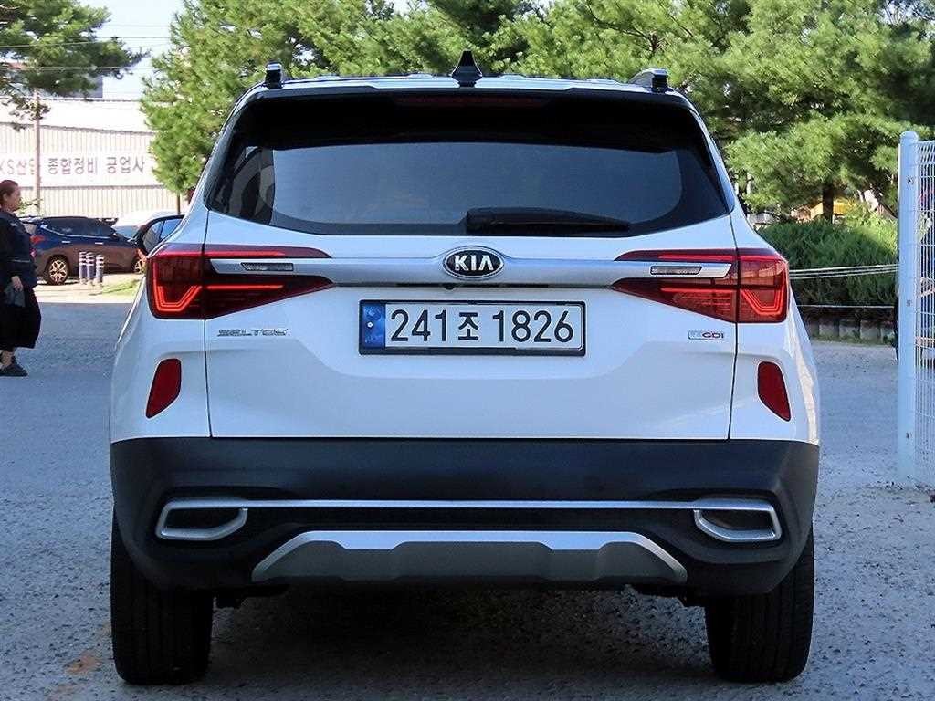 기아 셀토스 가솔린 1.6 터보 2WD 시그니처 이미지 4