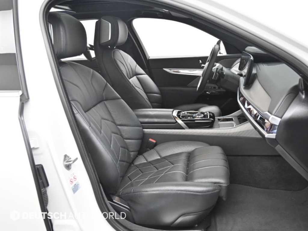 BMW 7시리즈 7시리즈 (G70) 740d xDrive 디자인 퓨어 엑셀런스 이미지 10