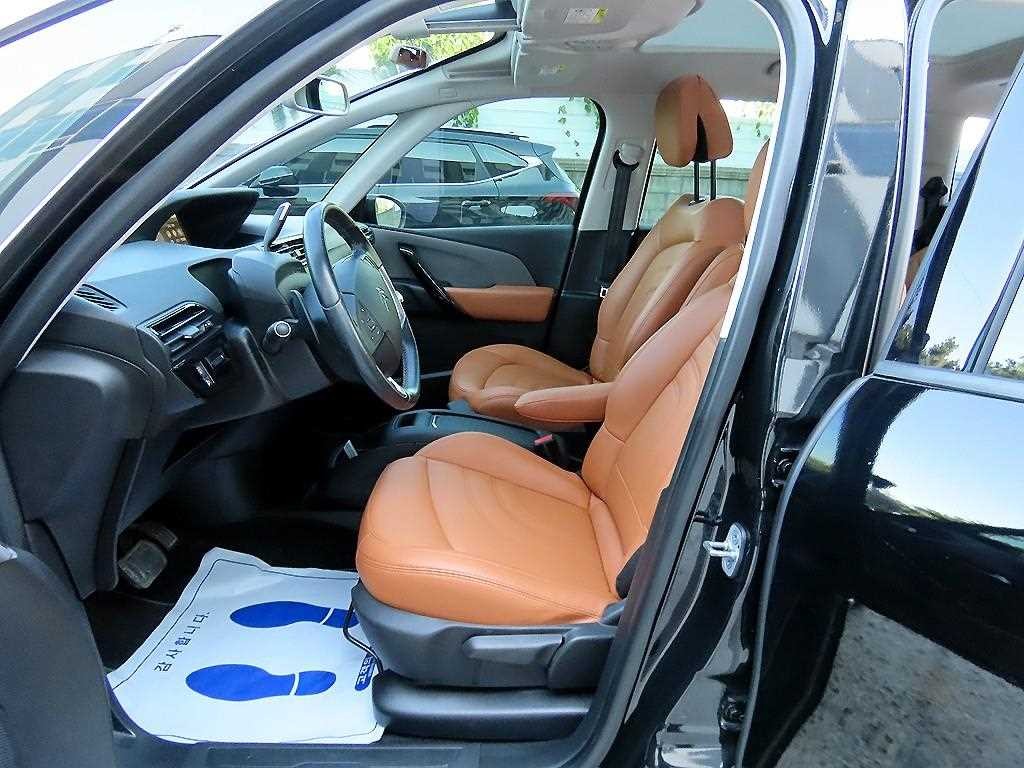 시트로엥 C4 그랜드 C4 피카소 1.6 B-HDI 필 이미지 5