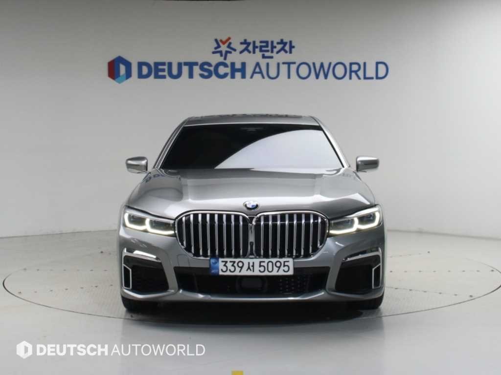 BMW 7시리즈 7시리즈 (G11) 740Li xDrive M SPORT 스포츠 이미지 3