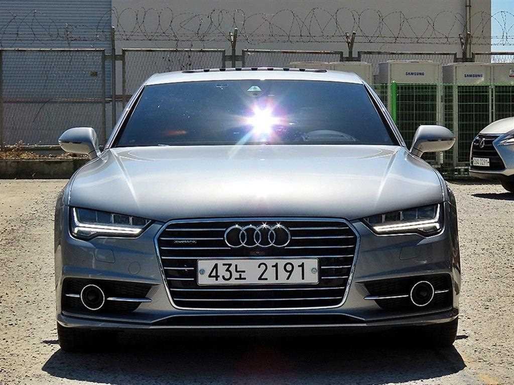 아우디 A7 50 TFSI 콰트로 스포츠 이미지 3