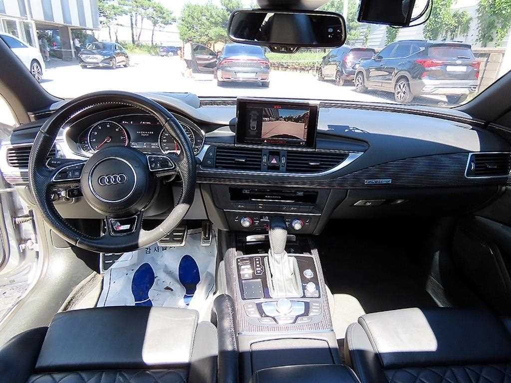 아우디 A7 50 TFSI 콰트로 스포츠 이미지 7