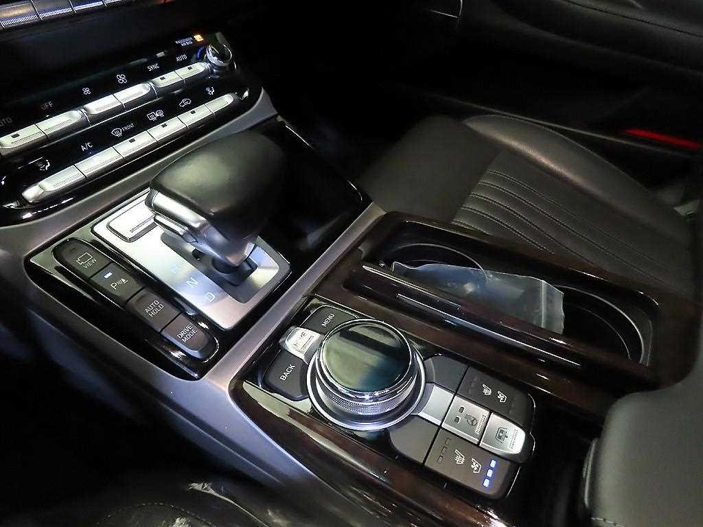 제네시스 EQ900 3.8 GDI AWD 프리미엄 럭셔리 이미지 12