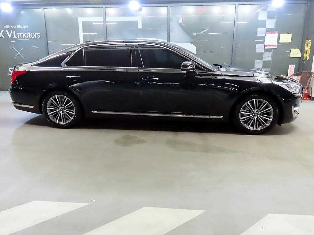 제네시스 EQ900 3.8 GDI AWD 프리미엄 럭셔리 이미지 3