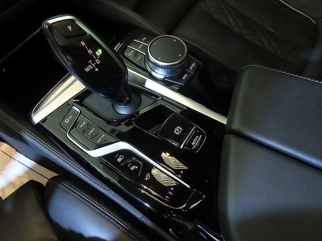 BMW 5시리즈 5시리즈 (G30) 530e 럭셔리 이미지 12