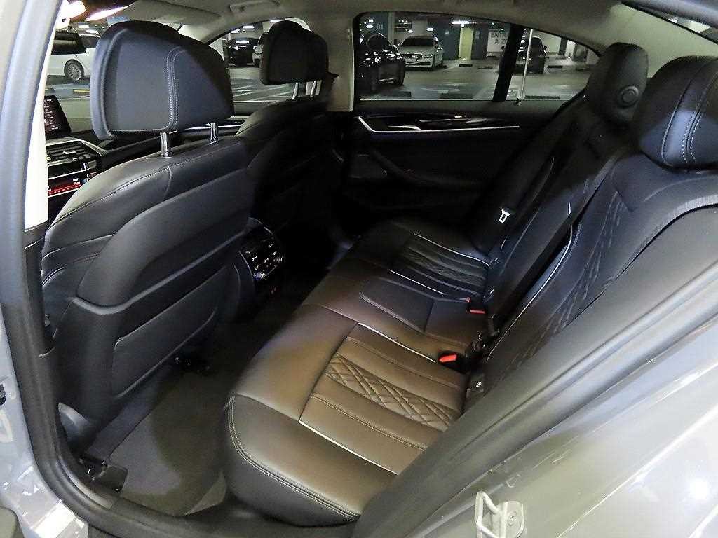 BMW 5시리즈 5시리즈 (G30) 530e 럭셔리 이미지 7