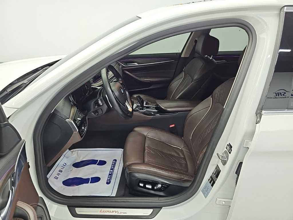 BMW 5시리즈 5시리즈 (G30) 530i 럭셔리 플러스 이미지 12