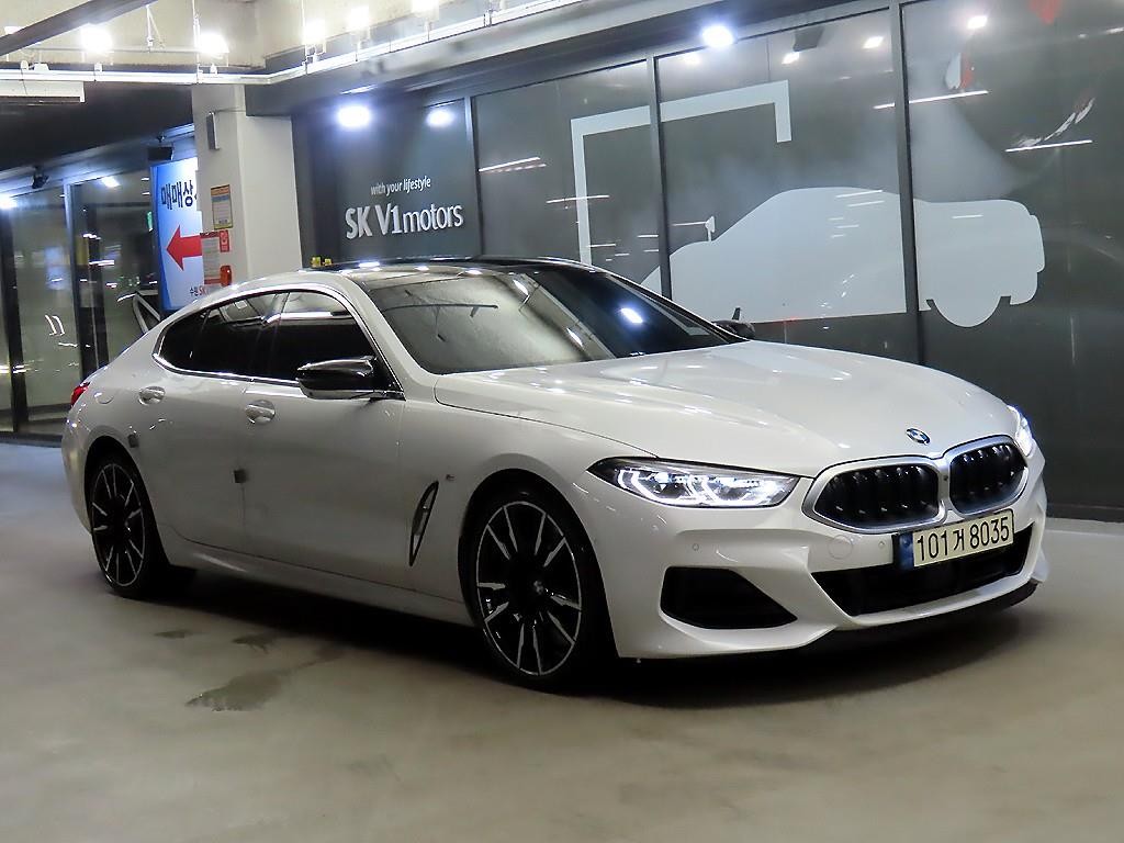 BMW 8시리즈 8시리즈 (G15) M850i xDrive 그란 쿠페 이미지 1