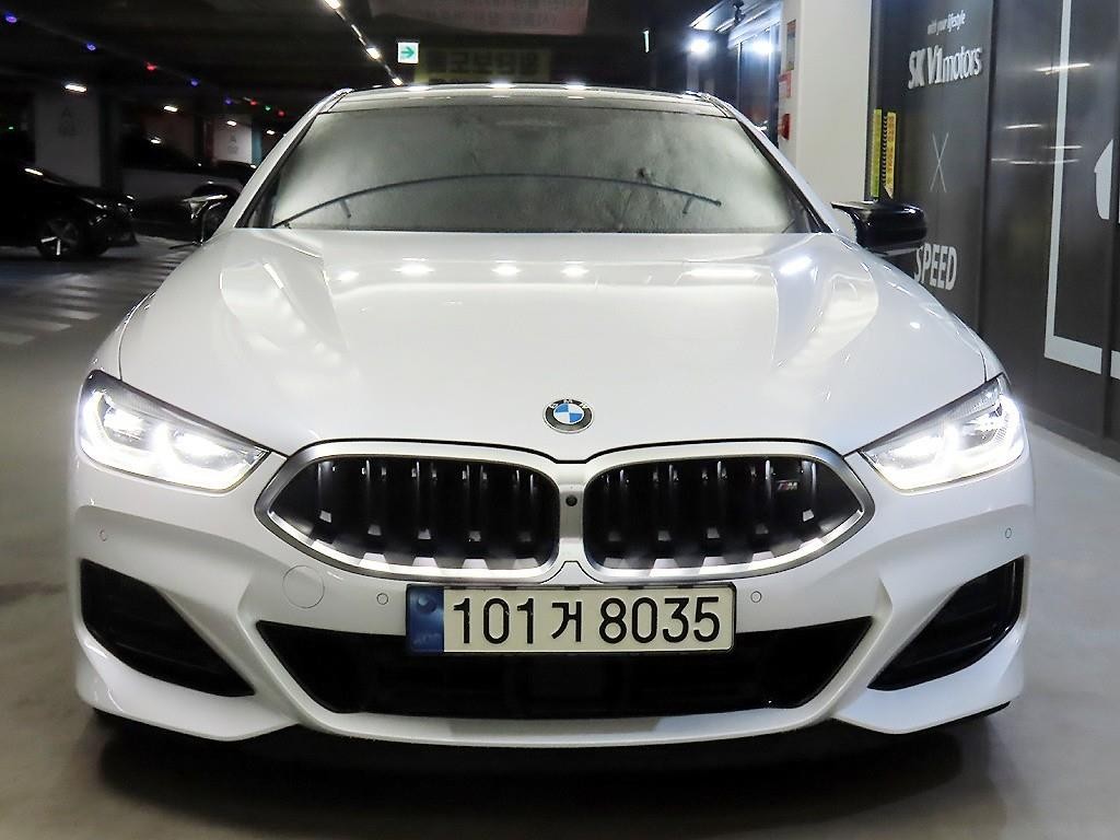 BMW 8시리즈 8시리즈 (G15) M850i xDrive 그란 쿠페 이미지 2
